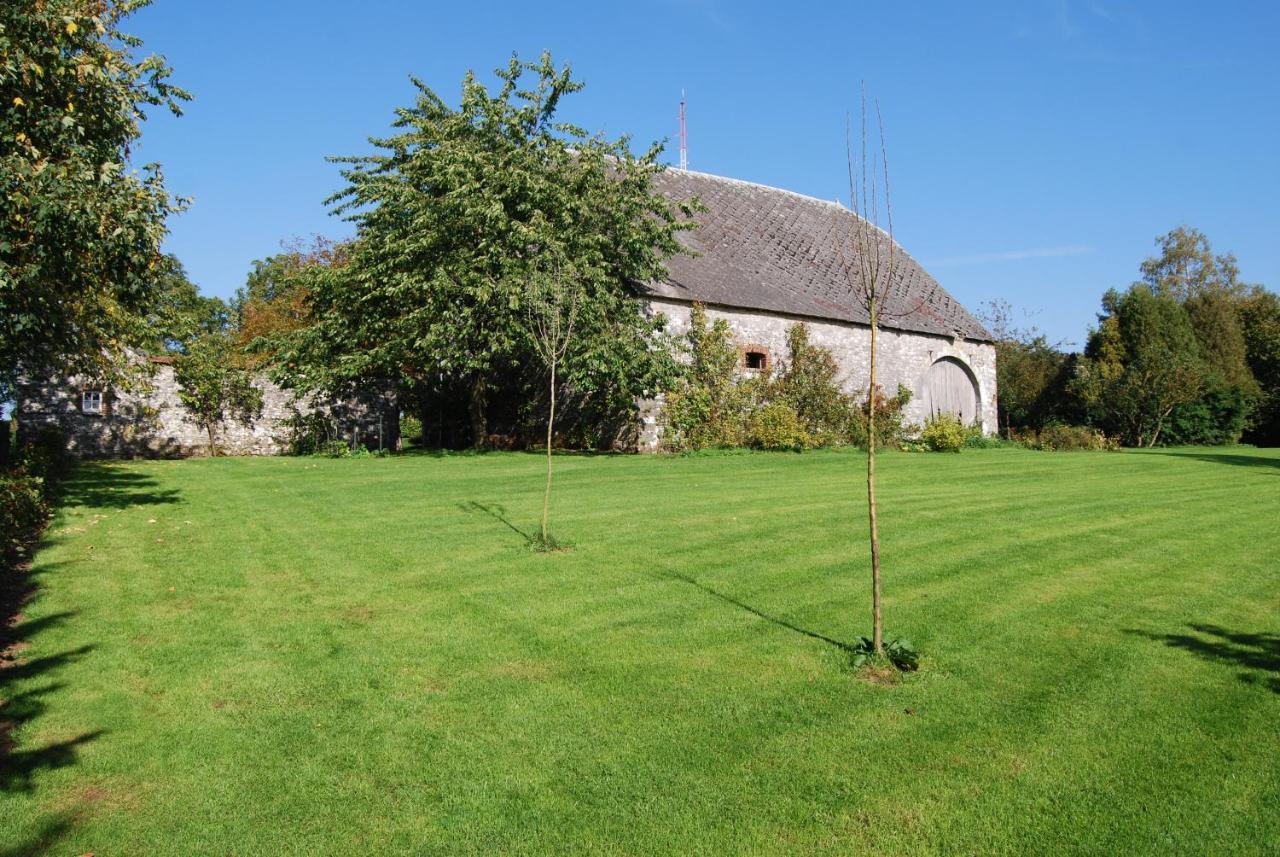 Gite La Grange D'Herbuchenne Dinant Exterior photo